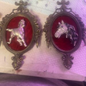 Set of Brooch Art Derby Horses