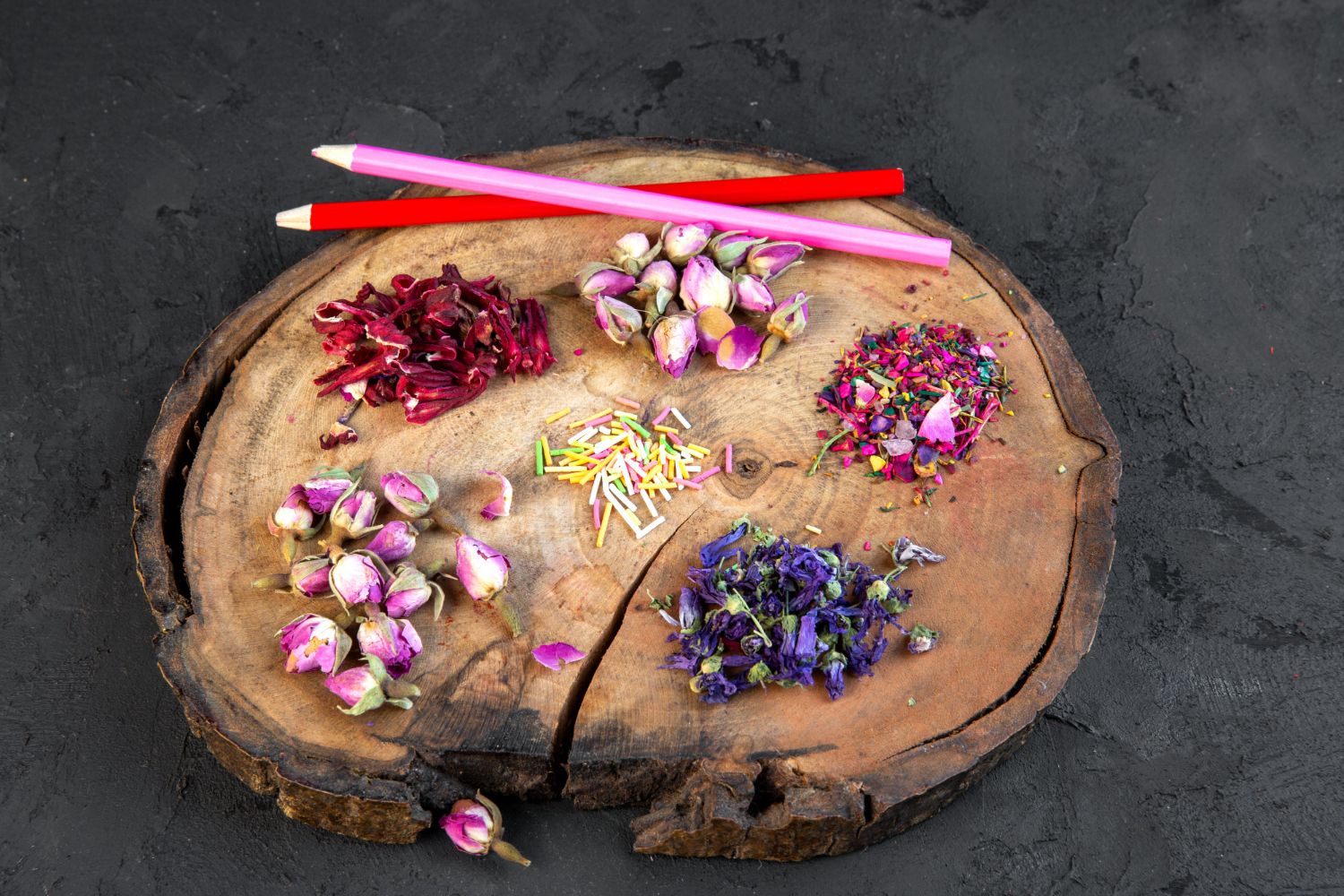 Choosing the Right Flowers for Pressing: A Guide to Timeless Botanical Beauty